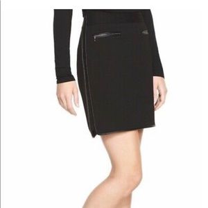 Size 00 WHBM Ponte skirt with faux leather trim RUNS LARGE